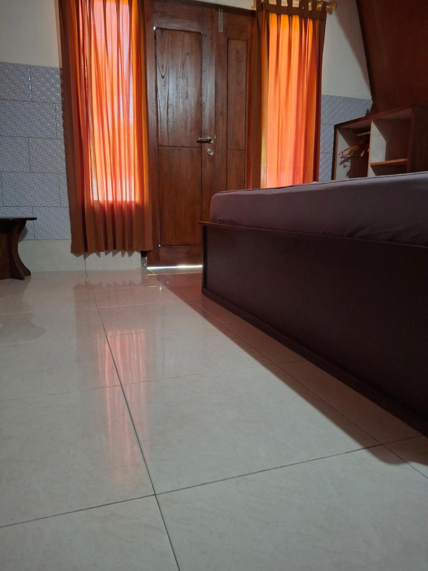Cnunk Bungalow กิลิเมโน ภายนอก รูปภาพ